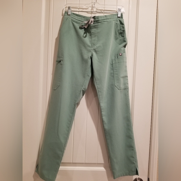 Figs Scrub Set - Picture 3 of 3